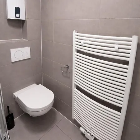 Frankfurt Airport Family House Mörfelden-Walldorf