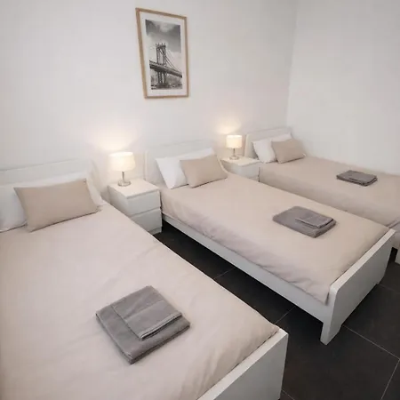 Villa Frankfurt Airport Family House